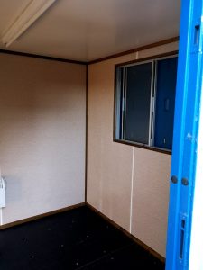 20x8 used 50/50 office with store in good condition